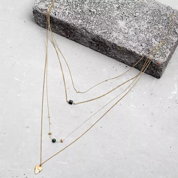 Layered Stone Bead and Heart Gold Pendant Necklace - Picture 5 of 8